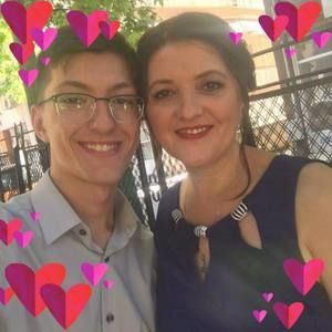 Meet your Posher, Valentina